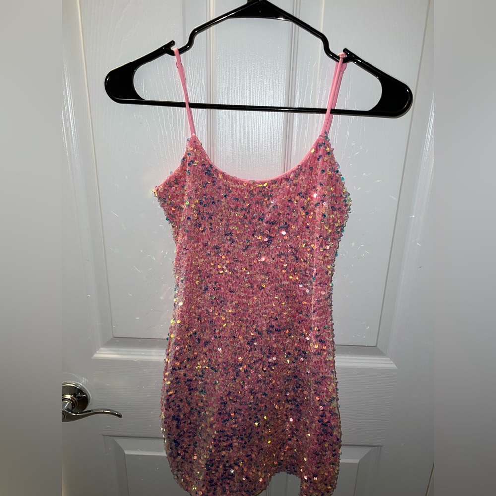 Lucy in the Sky - Iridescent Sequin Bodycon Pink - Small